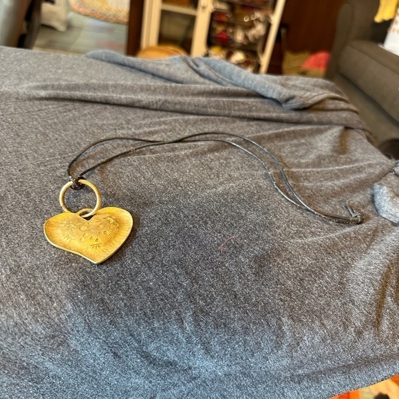 Cute heart necklace.​​ - Picture 1 of 2